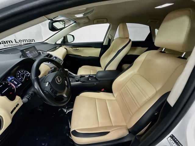Used 2017  Lexus 200t image 20