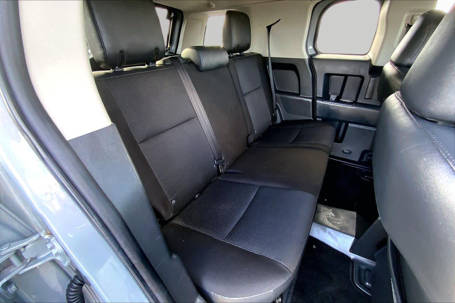 Used 2014 Cement Toyota  image 19
