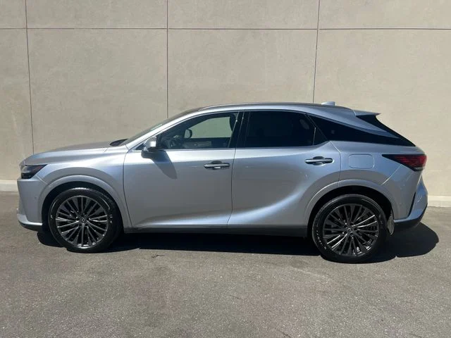 Certified Used 2025 Iridium Lexus 450h+ Luxury image 5