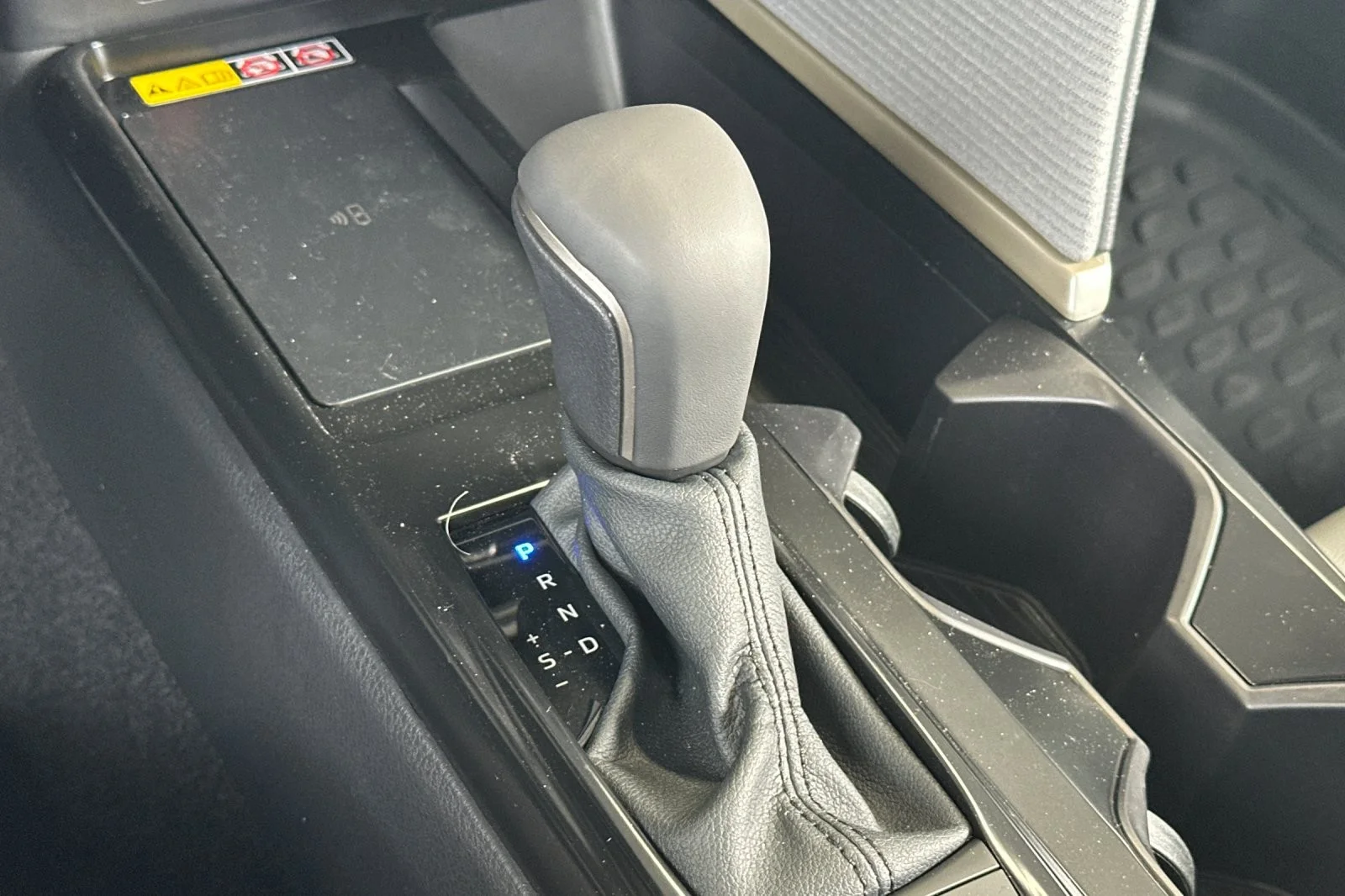 2026 Toyota Camry SE - Photo 19