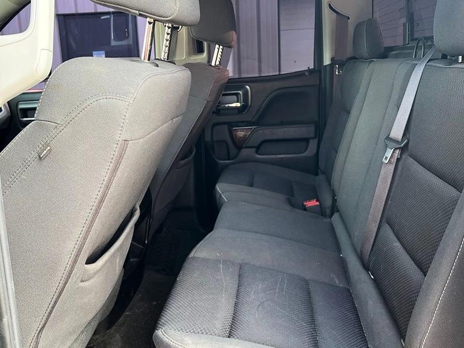 Used 2017 Black GMC SLE image 15