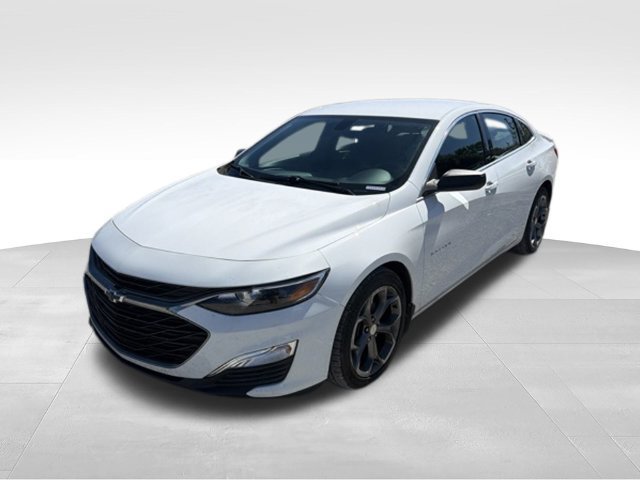 Used 2019 SUMMIT WHITE Chevrolet RS image 32