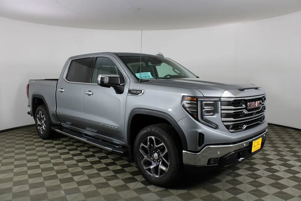 2026 GMC Sierra 1500 SLT - Photo 1