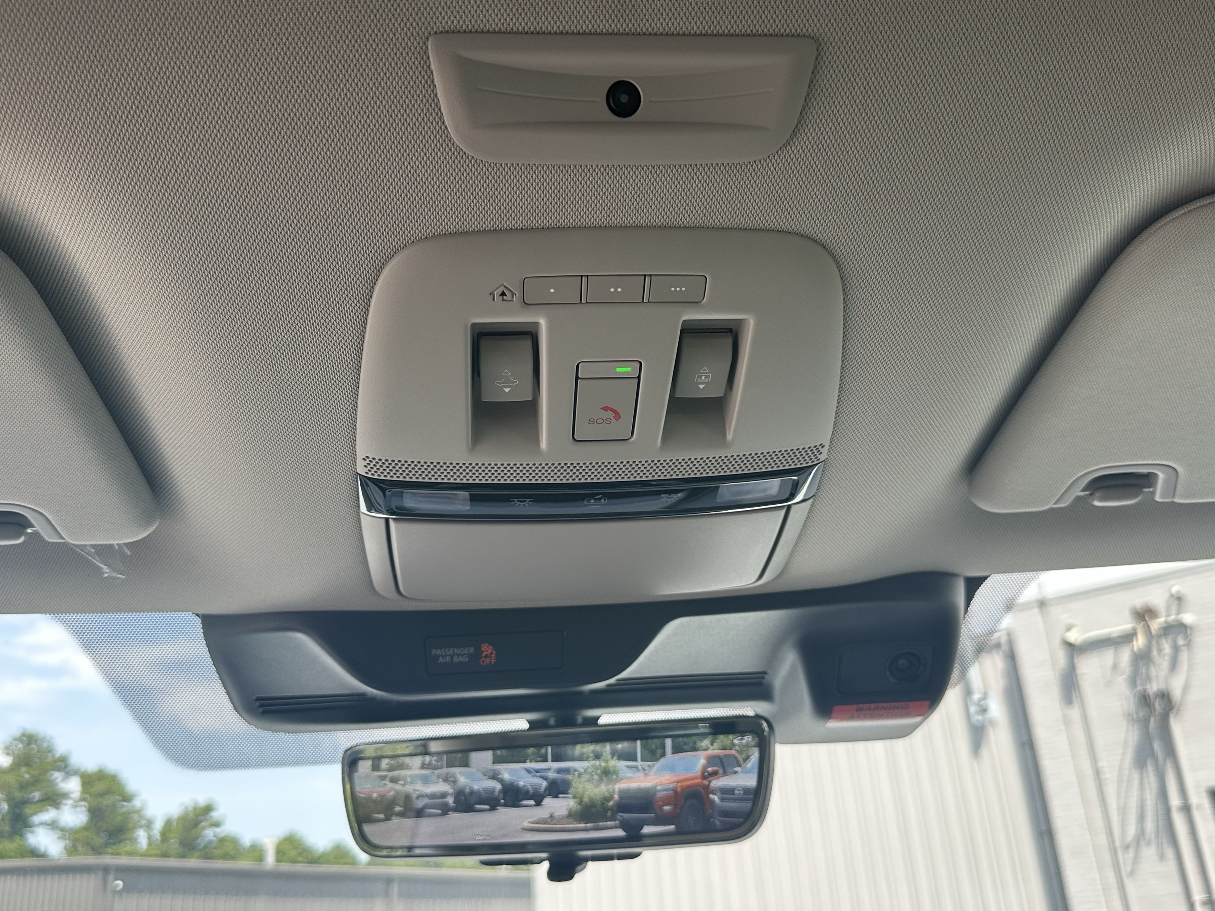 New 2026 Everest White Pearl Tricoat Nissan Platinum Reserve image 25