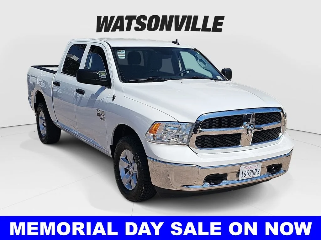 2022 RAM 1500 Classic SLT 4x4 Crew Cab 5'7's photo