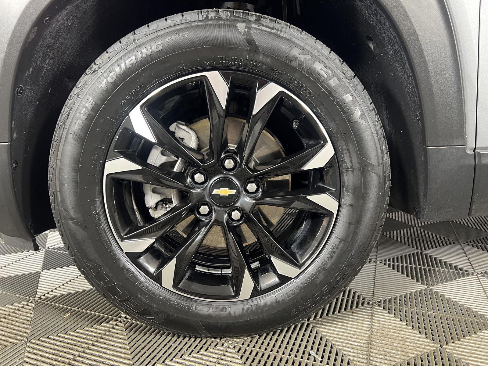 Used 2023 Sterling Gray Metallic Chevrolet LT image 28