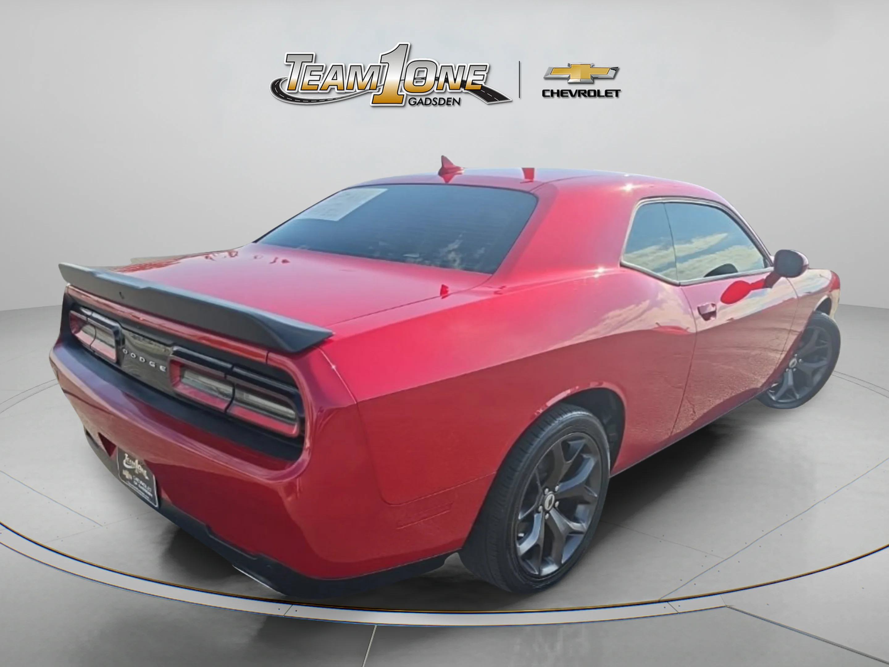 Used 2017 Red Dodge SXT Plus image 7