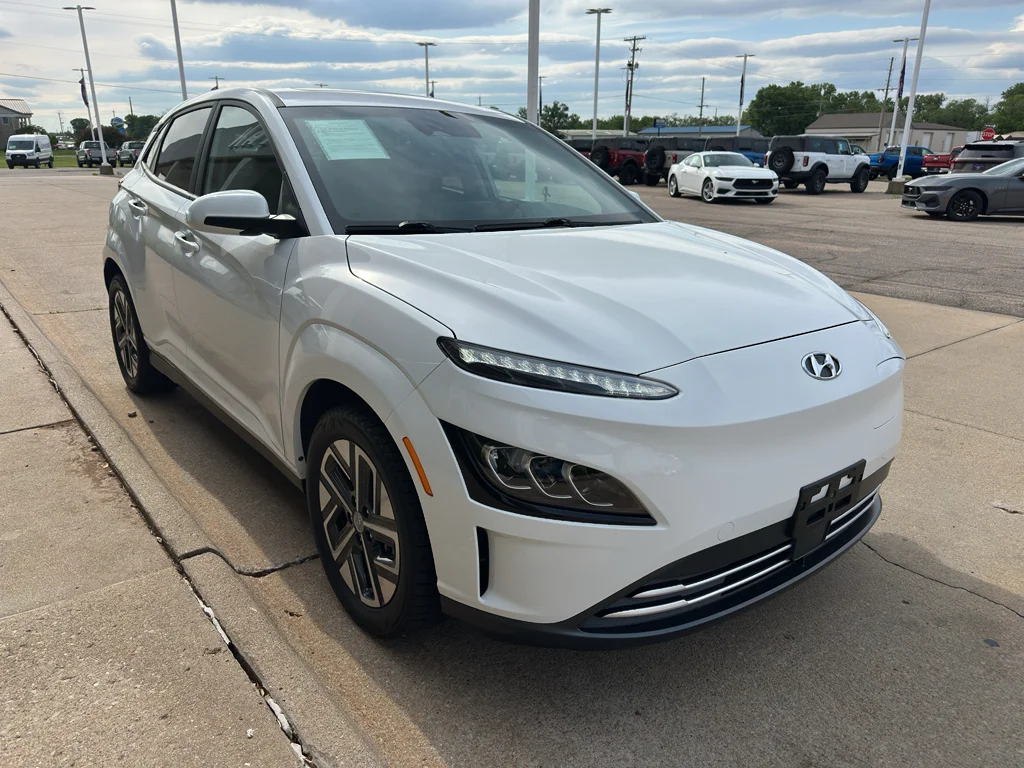 Used 2023 Hyundai Kona EV Limited with VIN KM8K53AG6PU173141 for sale in Manhattan, KS