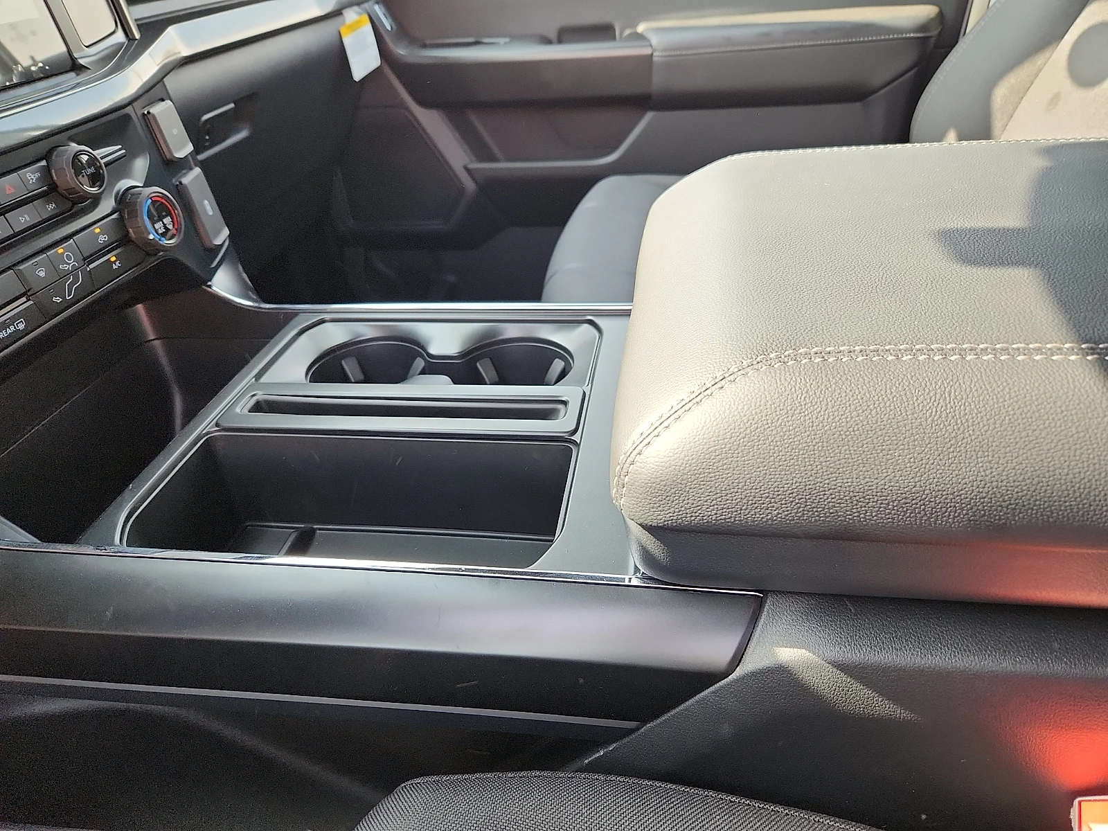 New 2026 Oxford White Ford STX® image 25