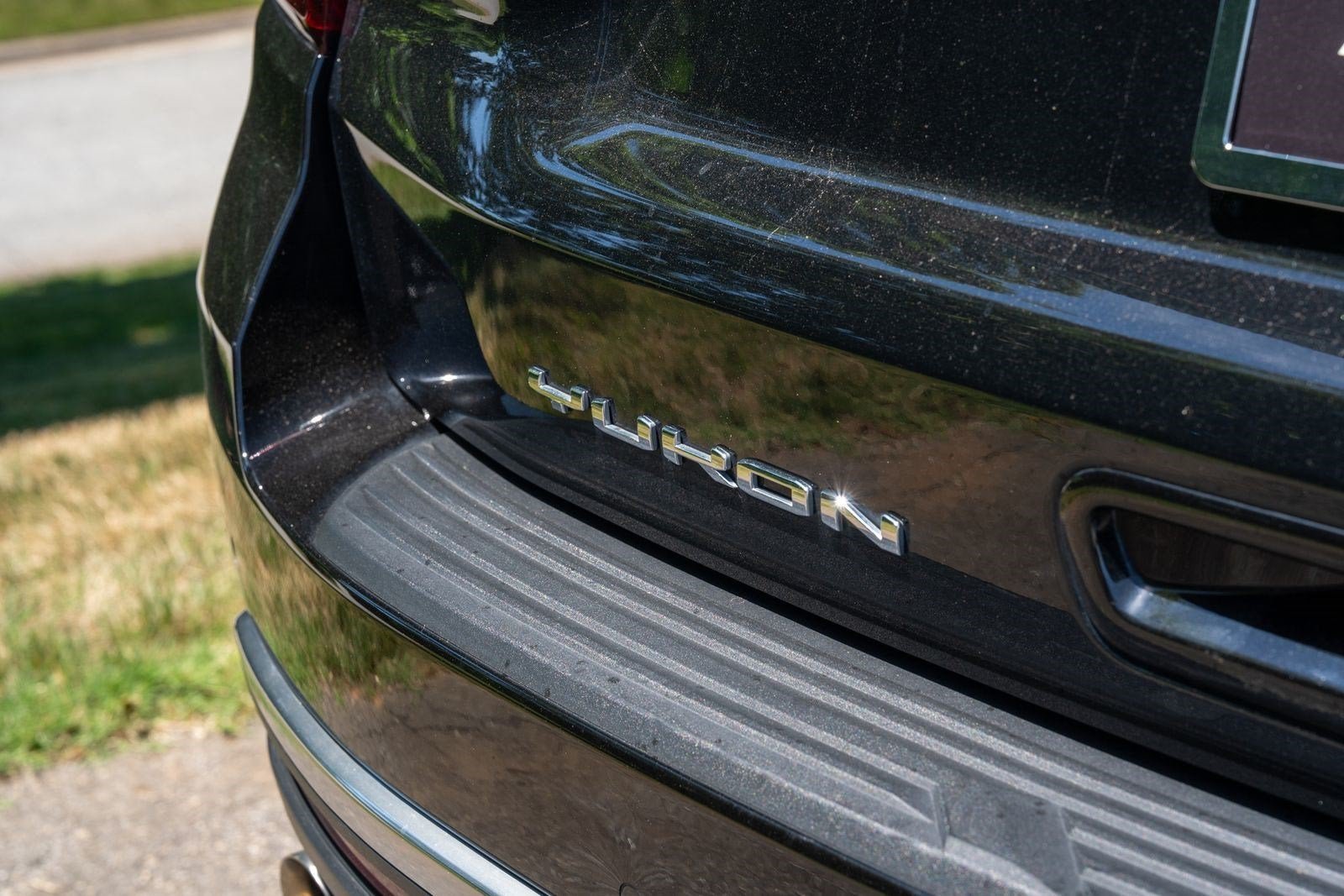 Used 2024 Onyx Black GMC Denali image 13