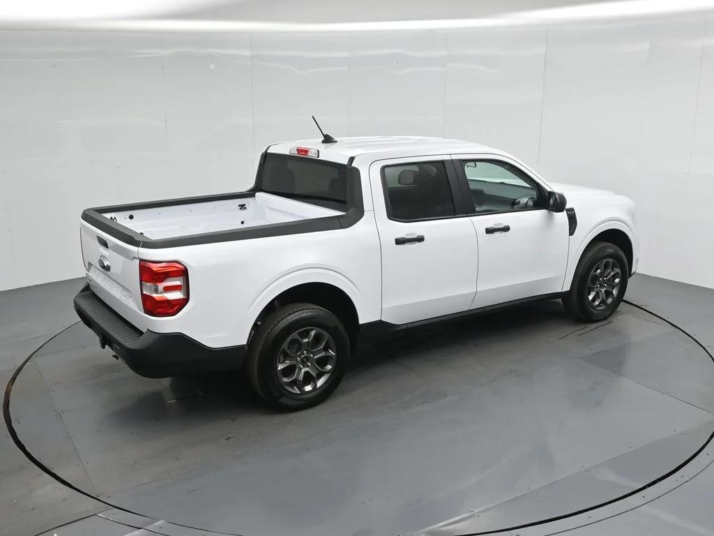 Certified Used 2023 White Ford XLT image 36