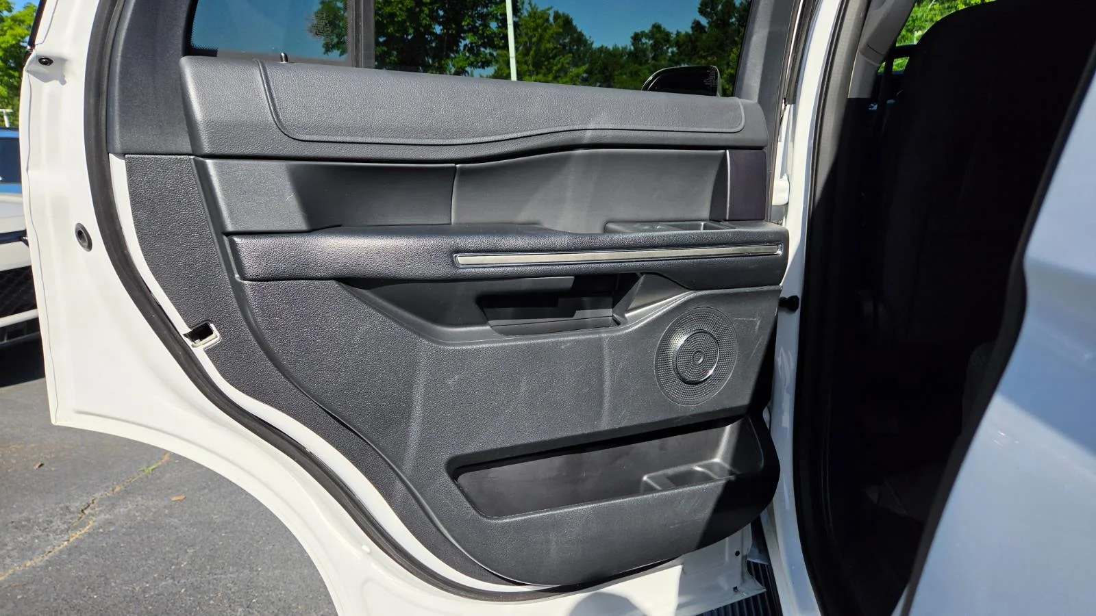 Used 2024 Oxford White Ford XLT image 42