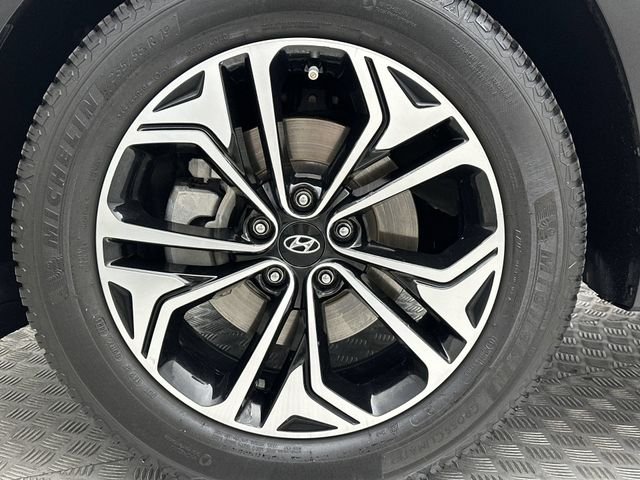 2020 Hyundai Santa Fe Limited - Photo 10