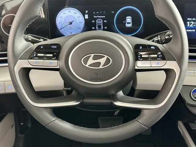 New 2026 Hyundai ELANTRA Limited