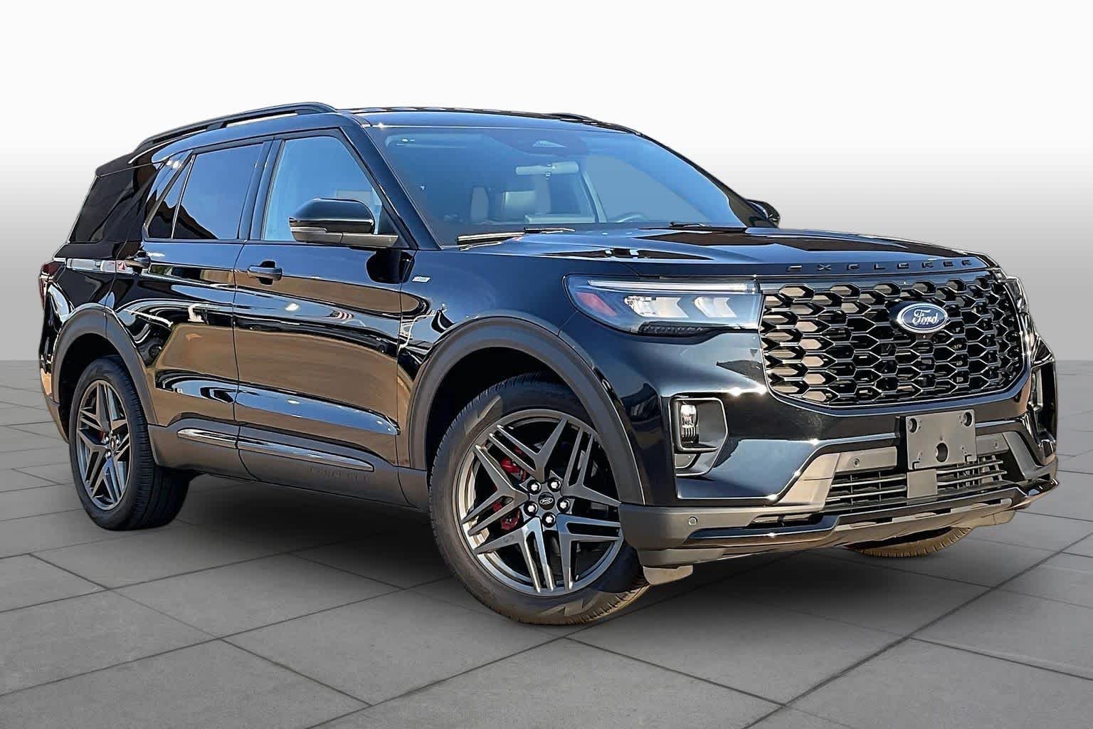 Used 2025 Agate Black Ford ST-Line image 7