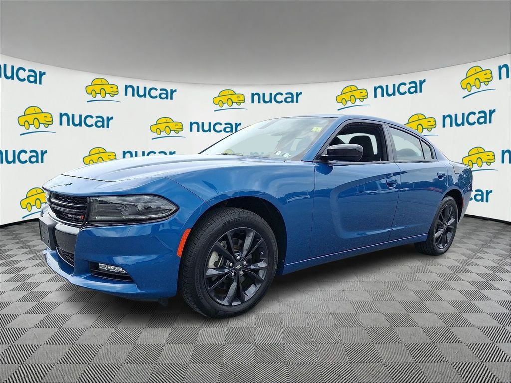 Used 2023  Dodge SXT image 3