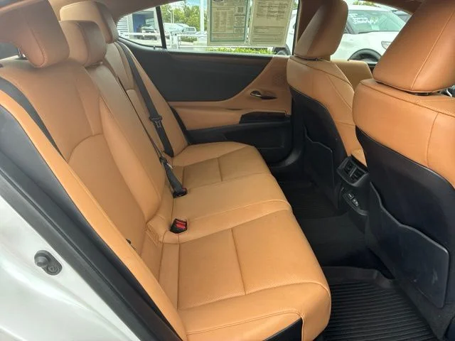 Used 2024 Eminent White Pearl Lexus 350 image 26