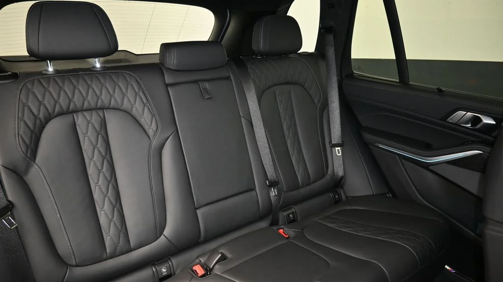 2024 BMW X5 M60i - Photo 9