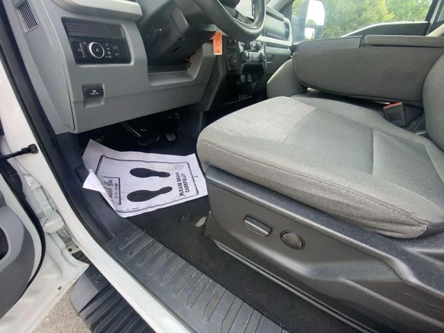 Used 2025 White Ford XLT image 12