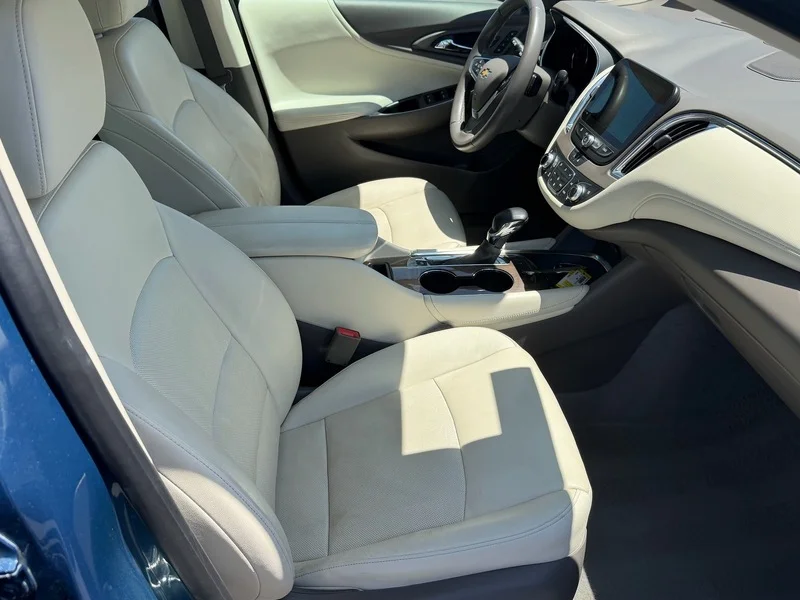 Used 2024 Lakeshore Blue Metallic Chevrolet 2LT image 18