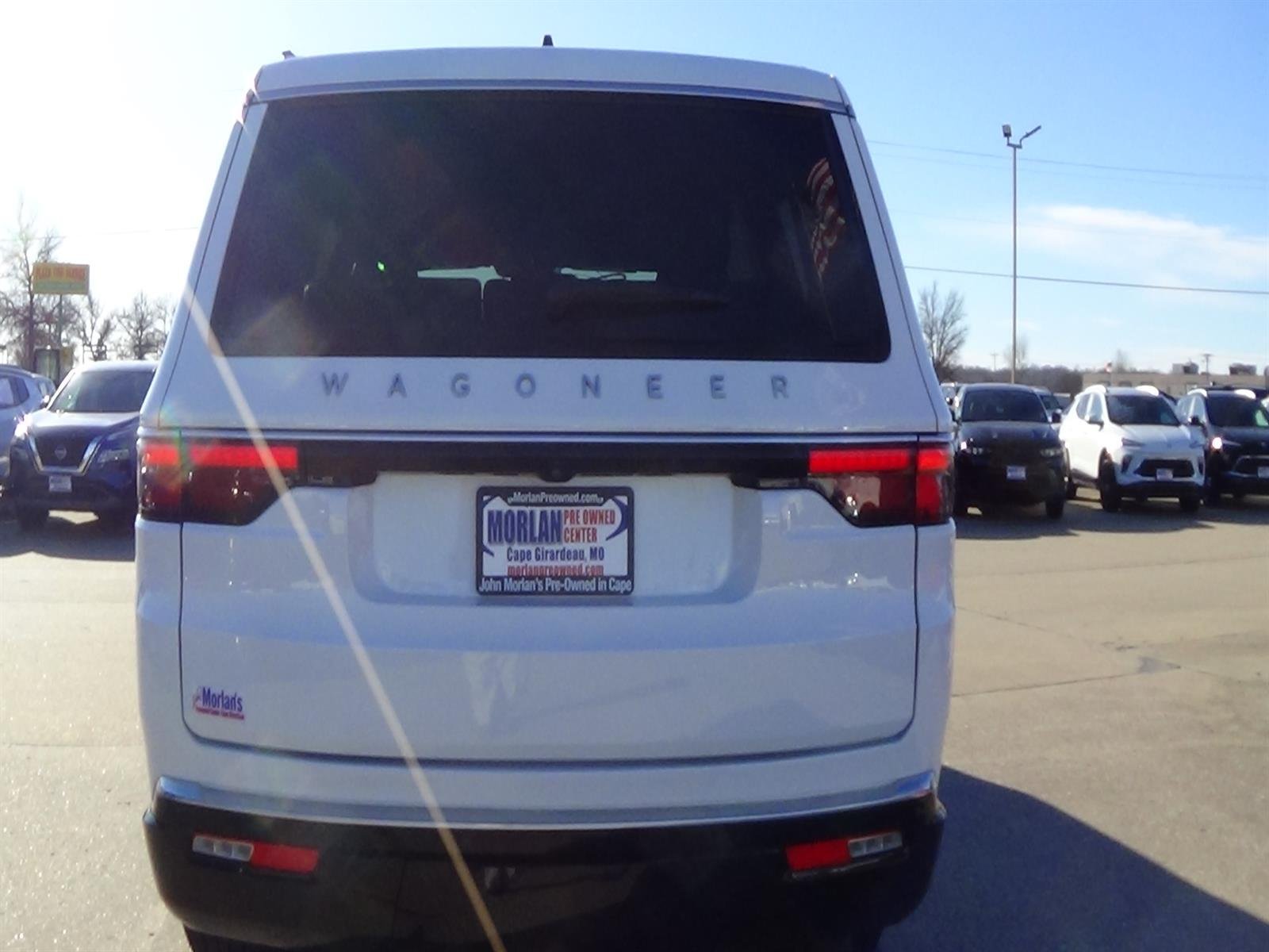 Used 2025 Bright White Clear Coat (pw7) Jeep Series II image 7