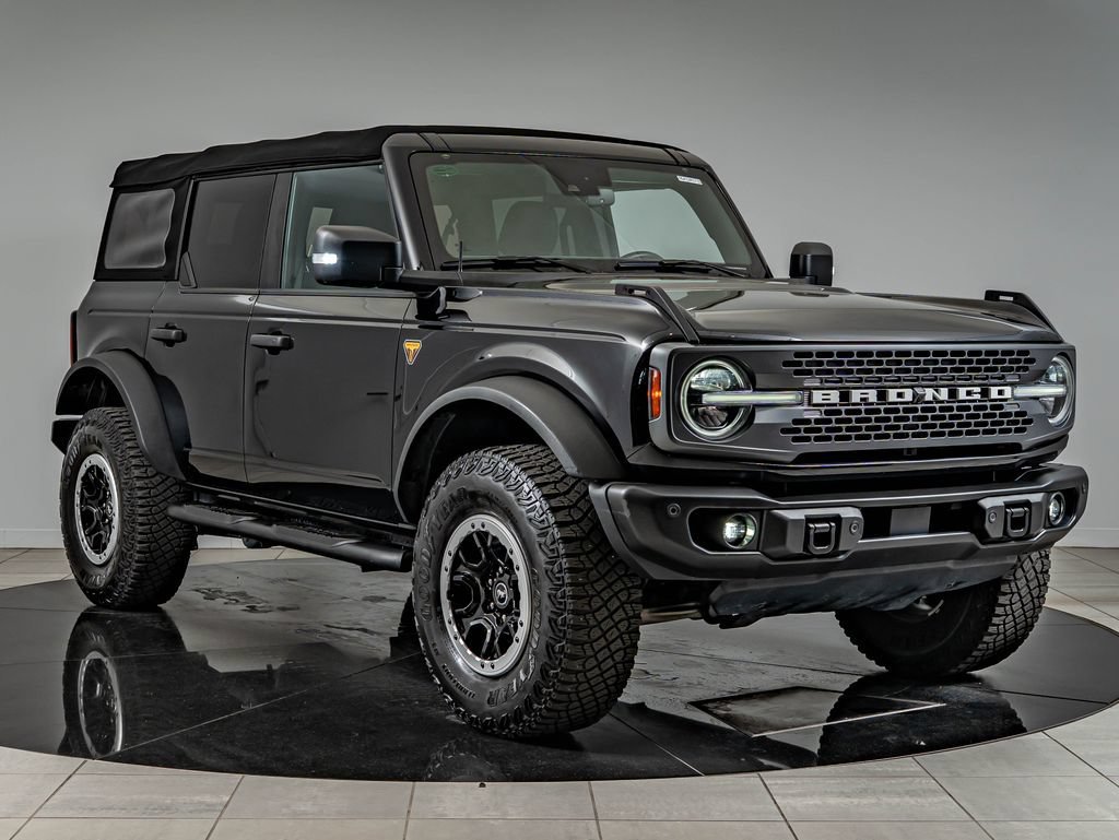Used 2022 Shadow Black Ford Badlands image 3