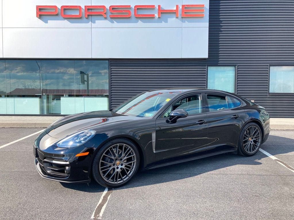 2023 Porsche Panamera Platinum Edition
