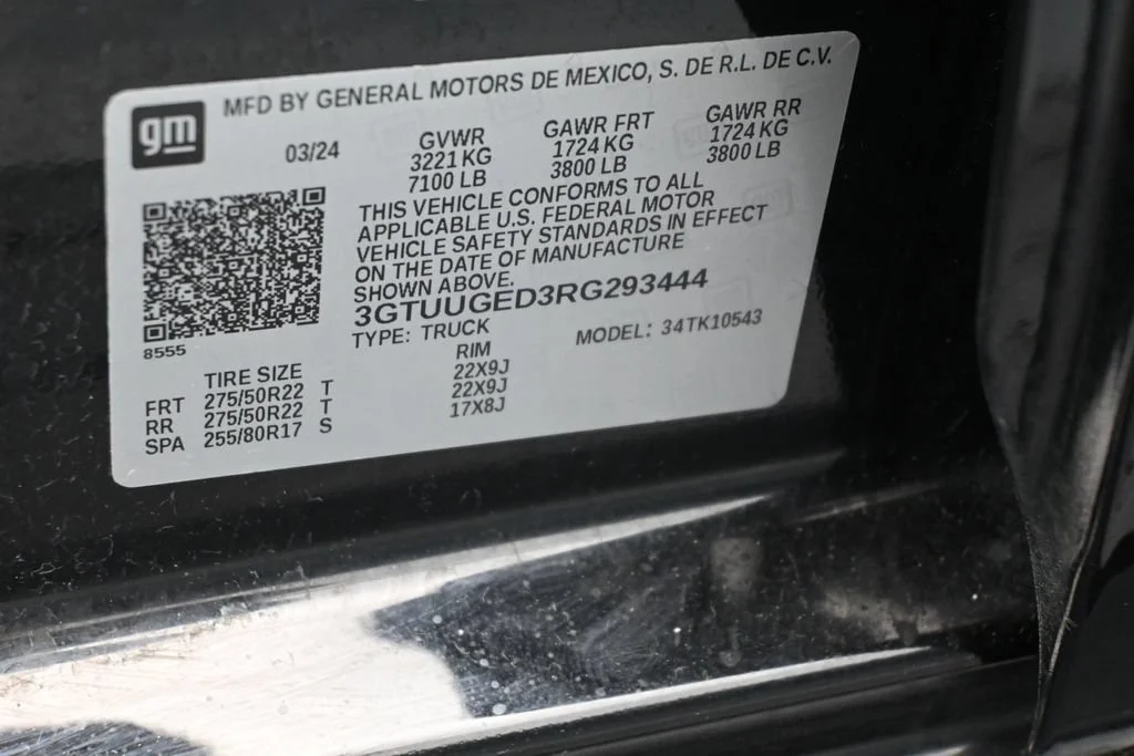 Used 2024 Onyx Black GMC Denali image 23