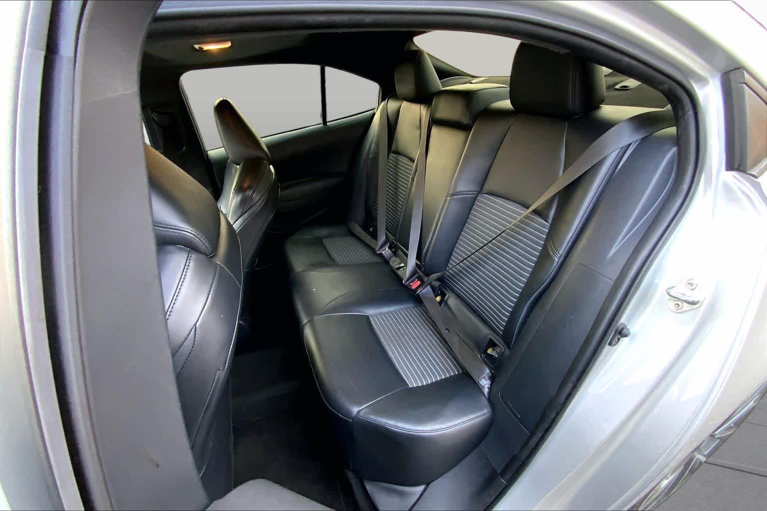 Used 2022 Classic Silver Metallic Toyota XSE image 20