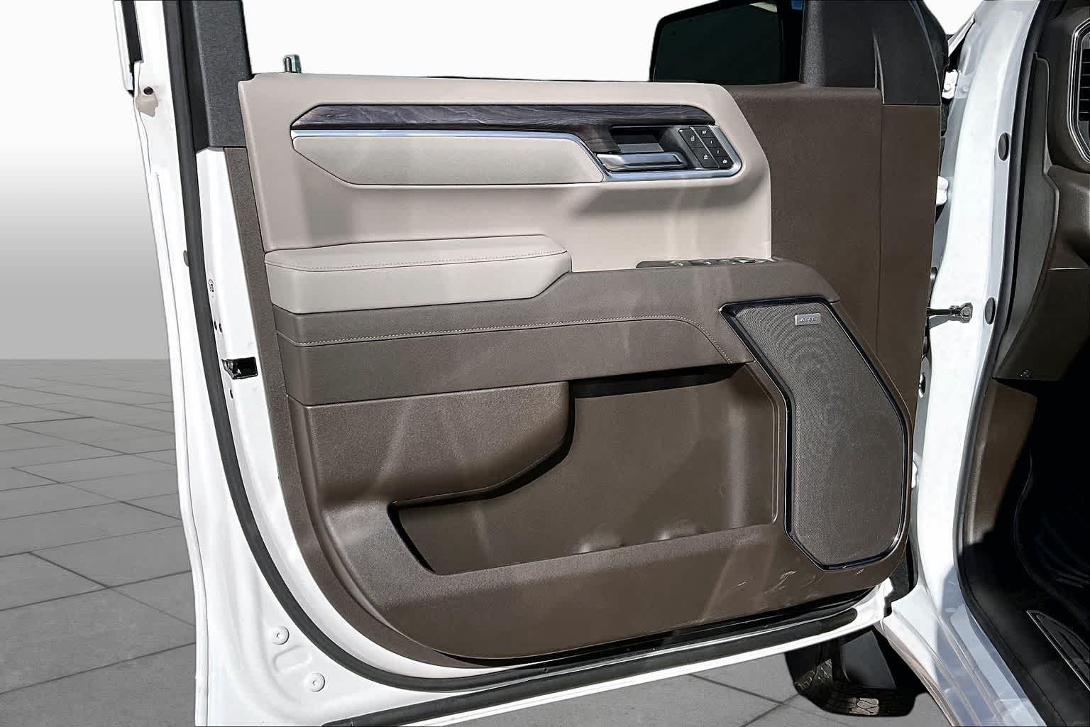 New 2026 Summit White Chevrolet LTZ image 11