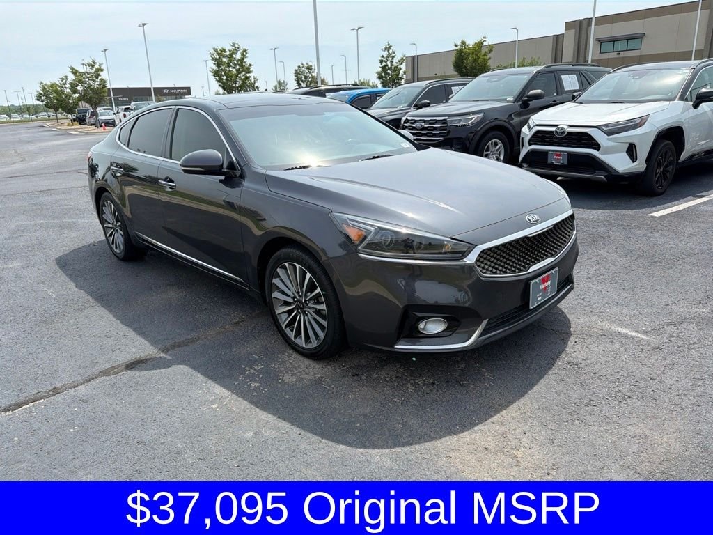 2017 Kia Cadenza Premium