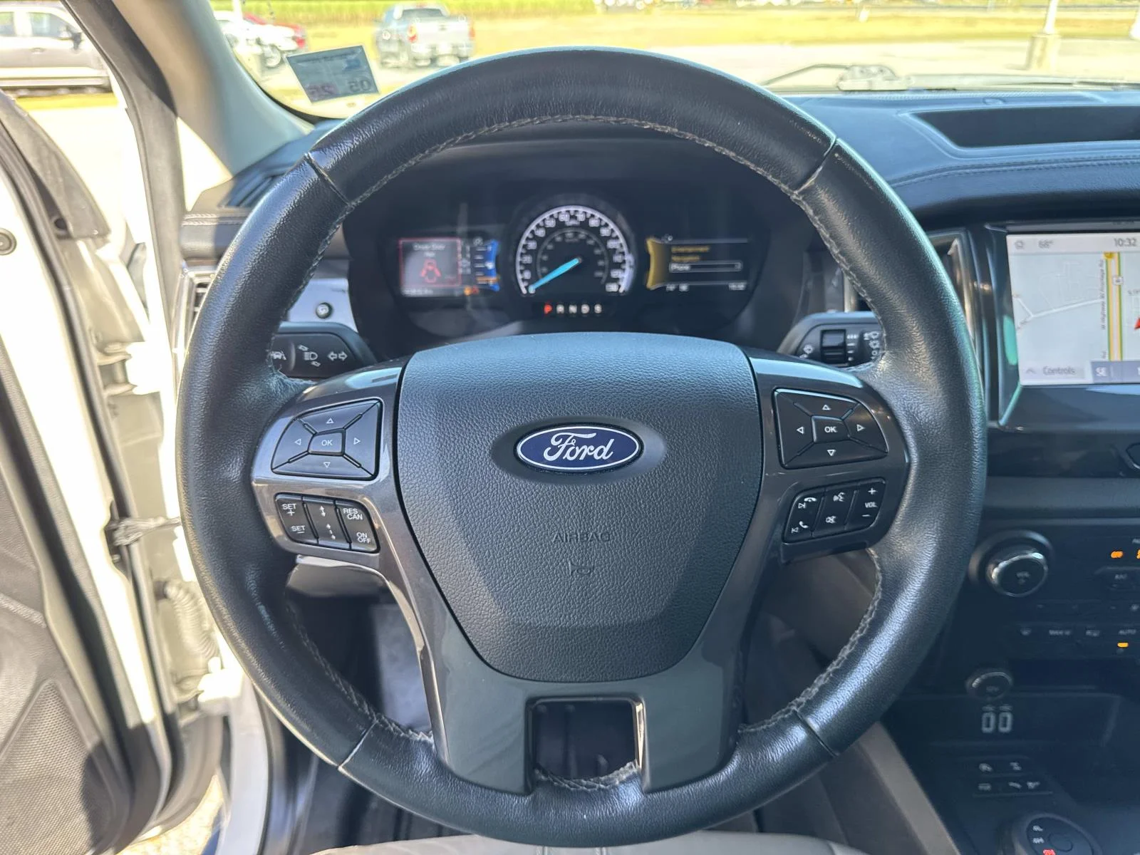 Certified Used 2020 White Platinum Tri-Coat Metallic Ford LARIAT image 21