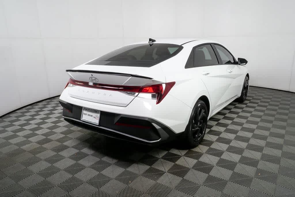 New 2026 Serenity White Hyundai SEL Sport image 3