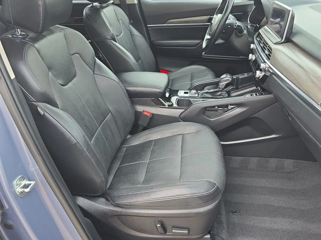 Used 2022 Silver Kia EX image 38