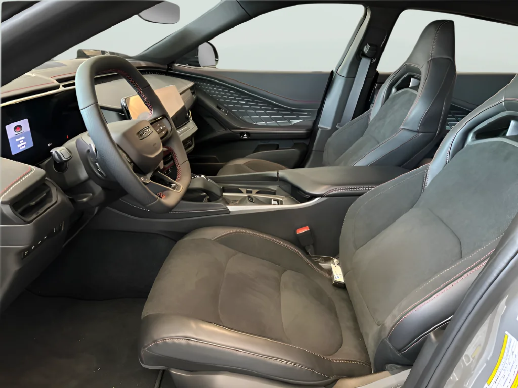 2026 Dodge Charger Daytona Scat Pack - Photo 13