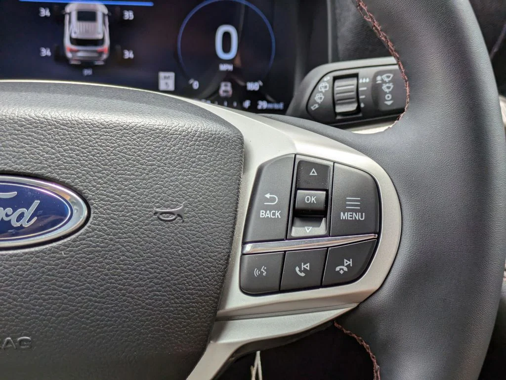 New 2026 Star White Metallic Tri-Coat Ford Active image 29