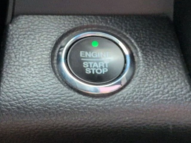 Used 2021 Super Black Ford Platinum image 28