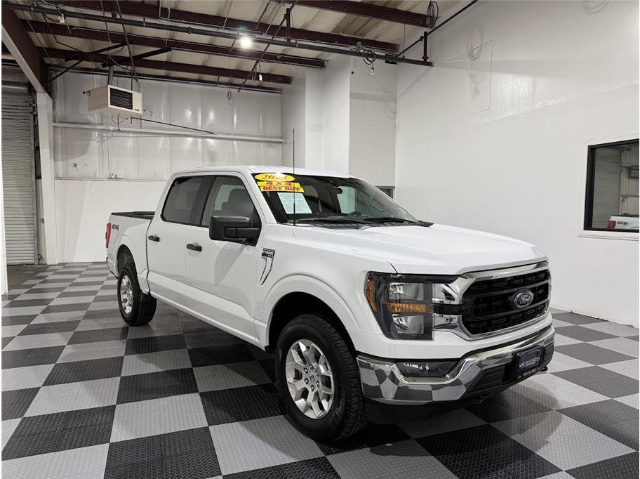 2023 Ford F-150 XLT photo 2