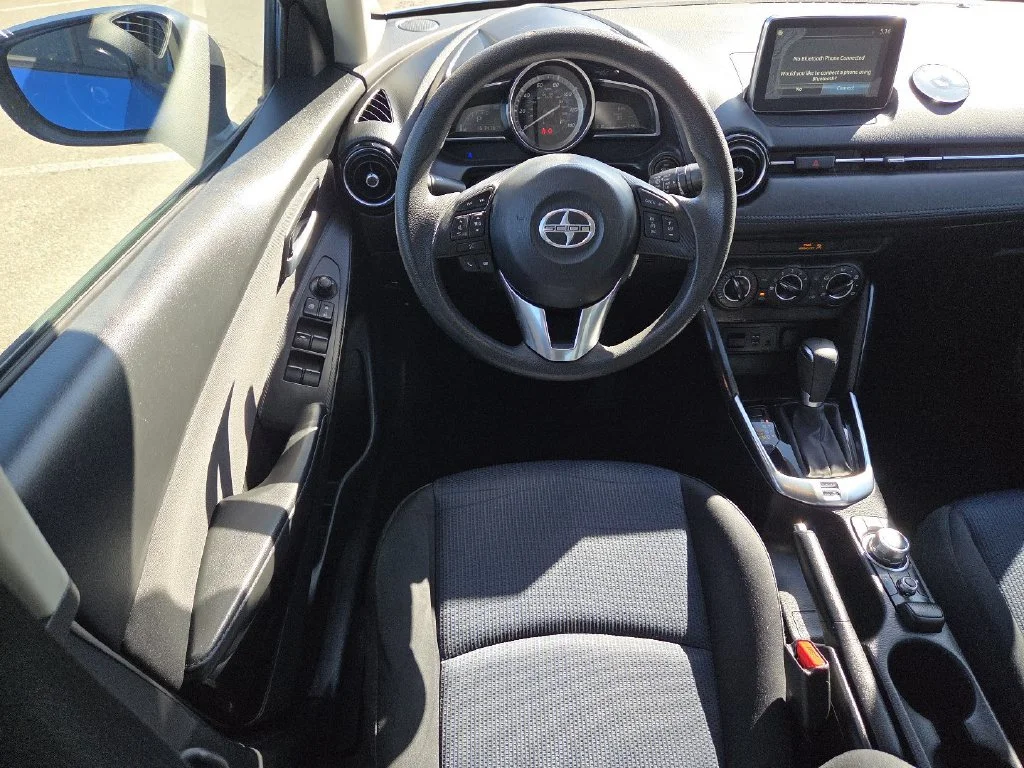 Used 2016 Blue Scion Base image 31