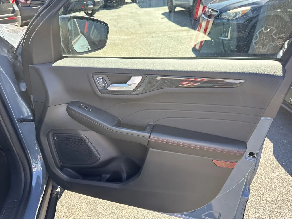 Used 2023 Blue Ford ST-Line image 30