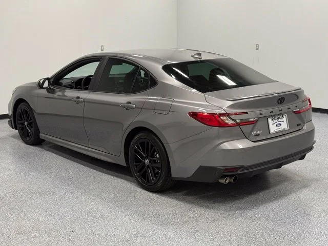 Used 2025  Toyota SE image 10