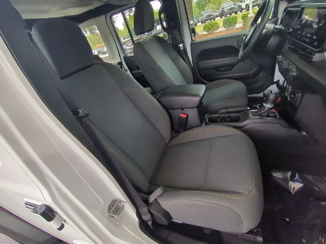 Used 2026 White Jeep Sport image 32