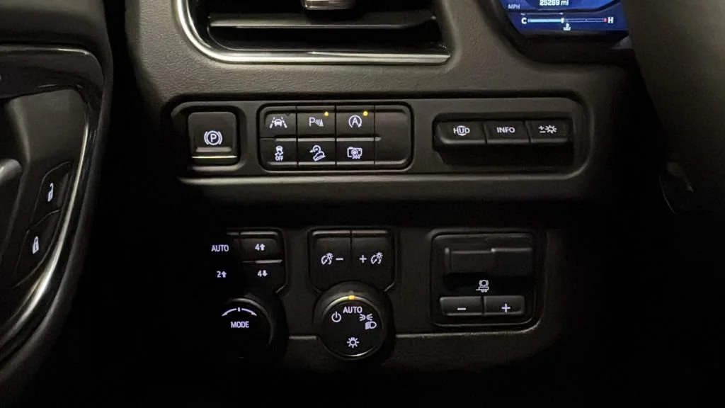 Used 2024 Sterling Gray Metallic Chevrolet Premier image 32