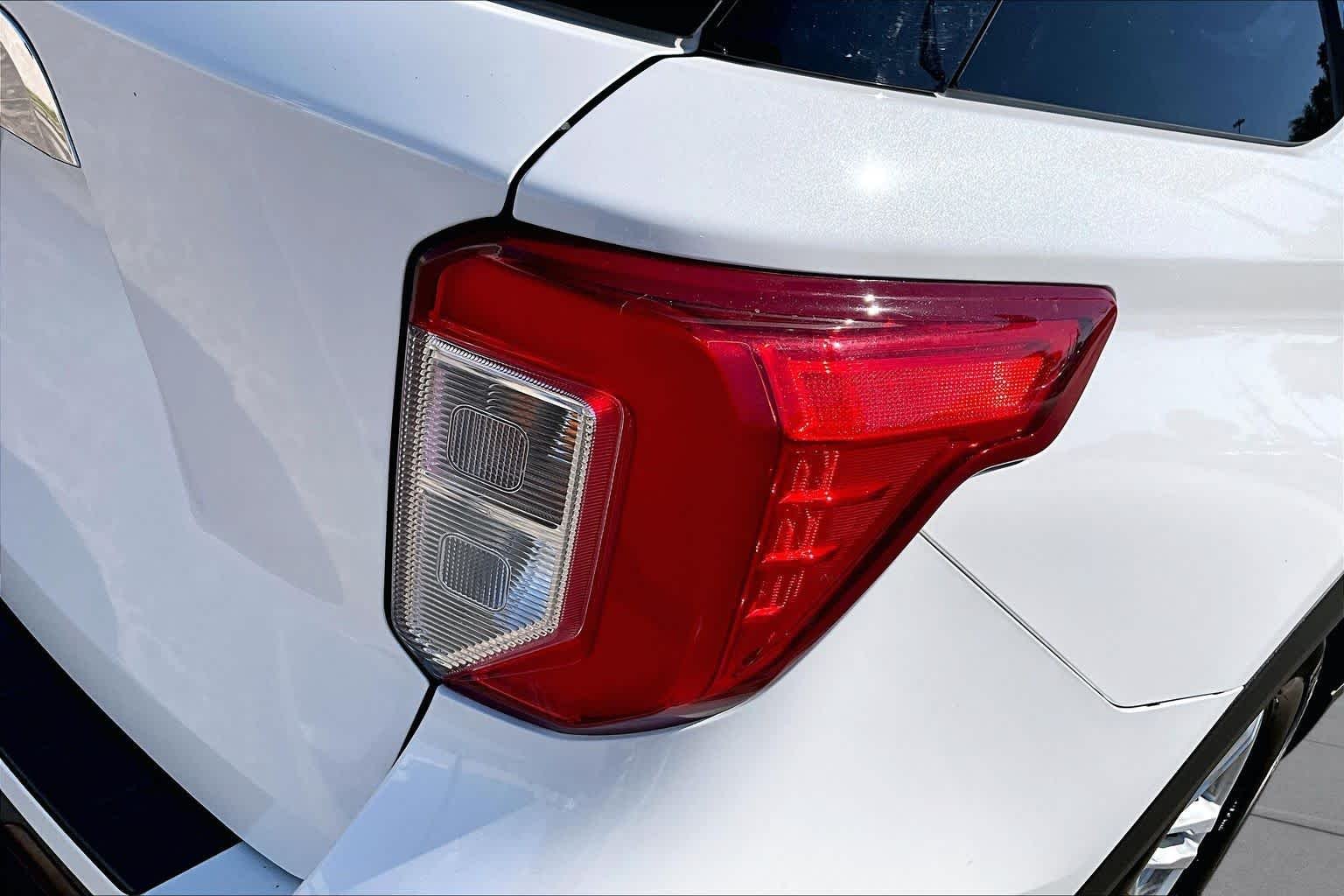 Used 2021 Star White Metallic Tri-Coat Ford XLT image 27