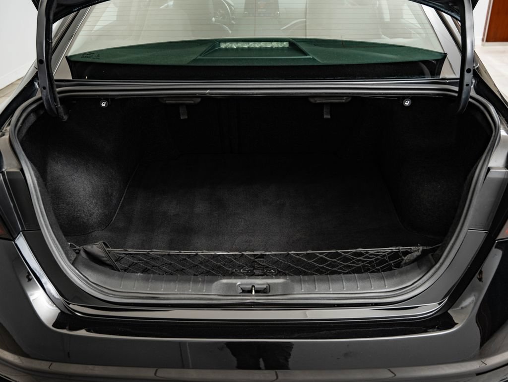 Used 2019 Super Black Nissan 2.5 SR image 20