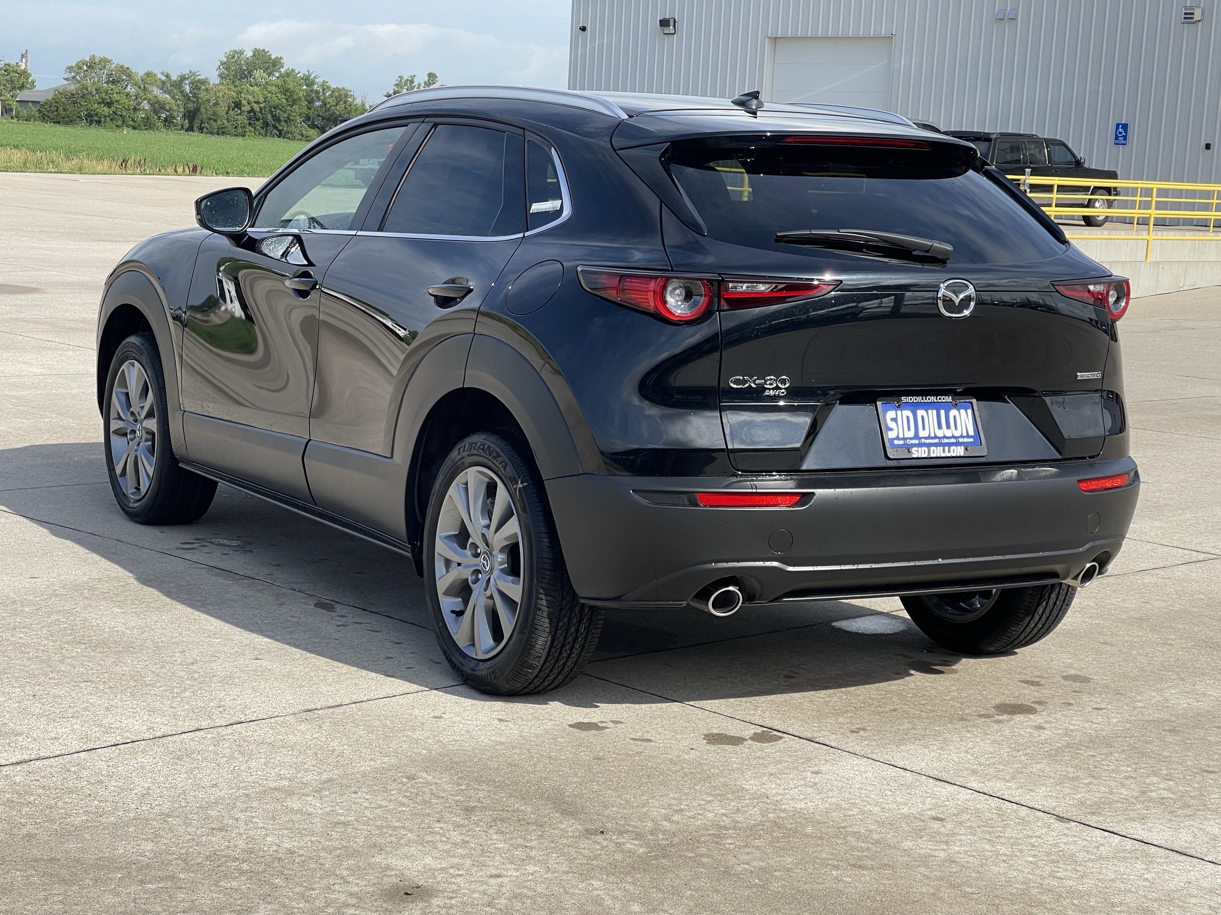 2025 Mazda CX-30 Premium - Photo 17