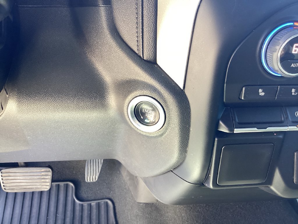Used 2021 BLACK Chevrolet LT image 38