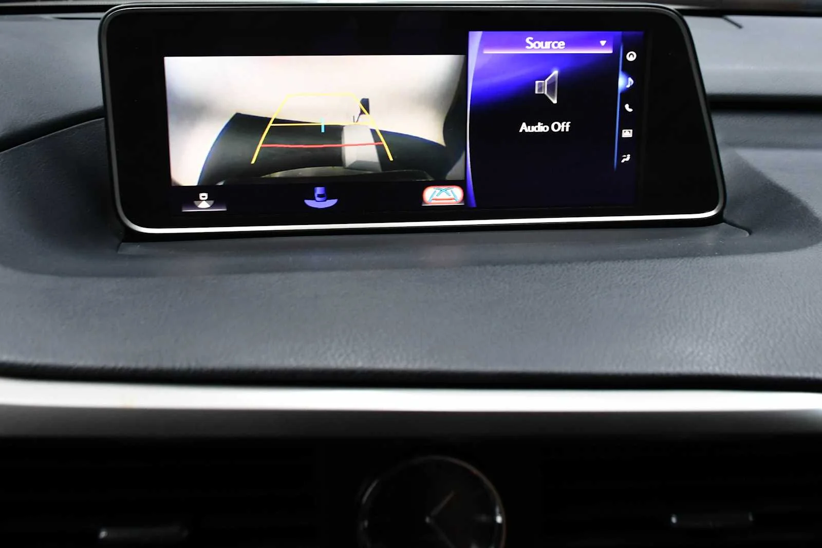 Used 2019 Atomic Silver Lexus Premium image 21