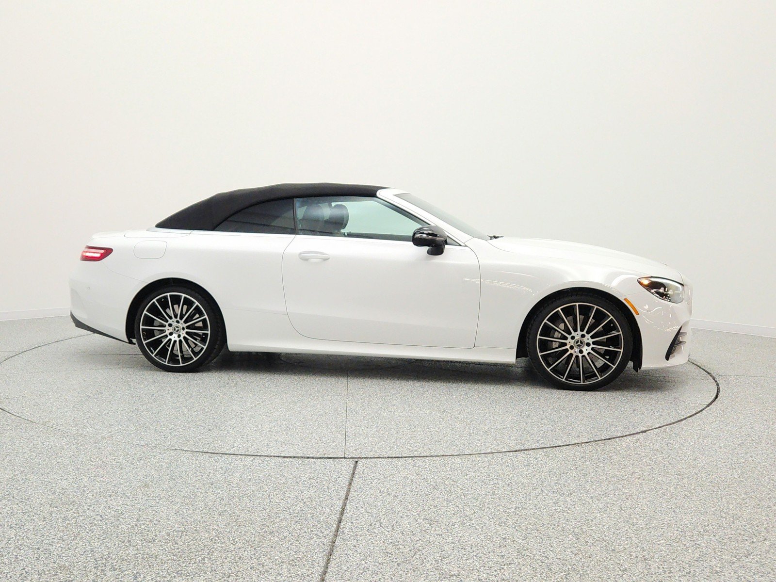 Used 2023 Moonlight White Mercedes-Benz E 450 RWD Cabriolet image 4