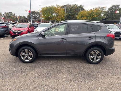 Used 2015 Gray Toyota XLE image 4